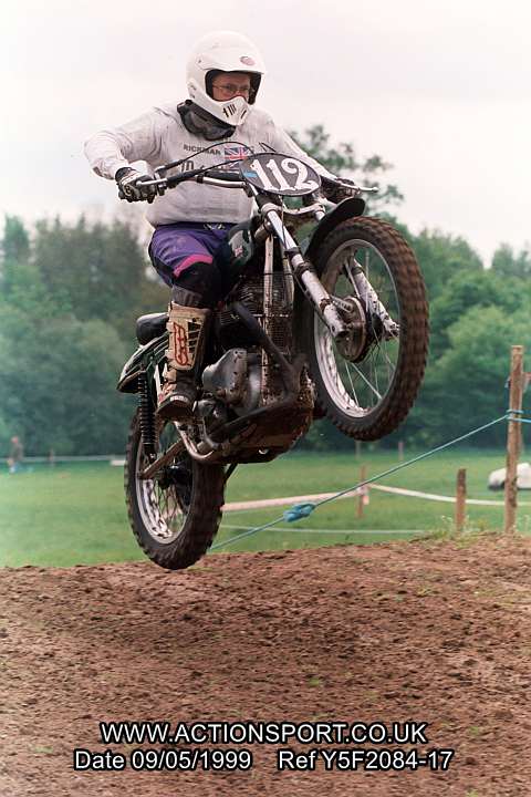 Sample image from 09/05/1999 Mortimer Classic MCC British Classic Championship - Ameys Copse 