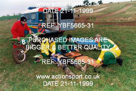 Photo: YBF5665-31 ActionSport Photography 21/11/1999 Portsmouth SSC - West Meon  _6_FirstAidCrew