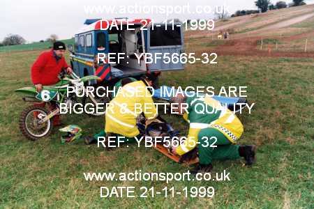Photo: YBF5665-32 ActionSport Photography 21/11/1999 Portsmouth SSC - West Meon  _6_FirstAidCrew
