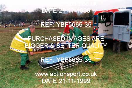 Photo: YBF5665-35 ActionSport Photography 21/11/1999 Portsmouth SSC - West Meon  _6_FirstAidCrew